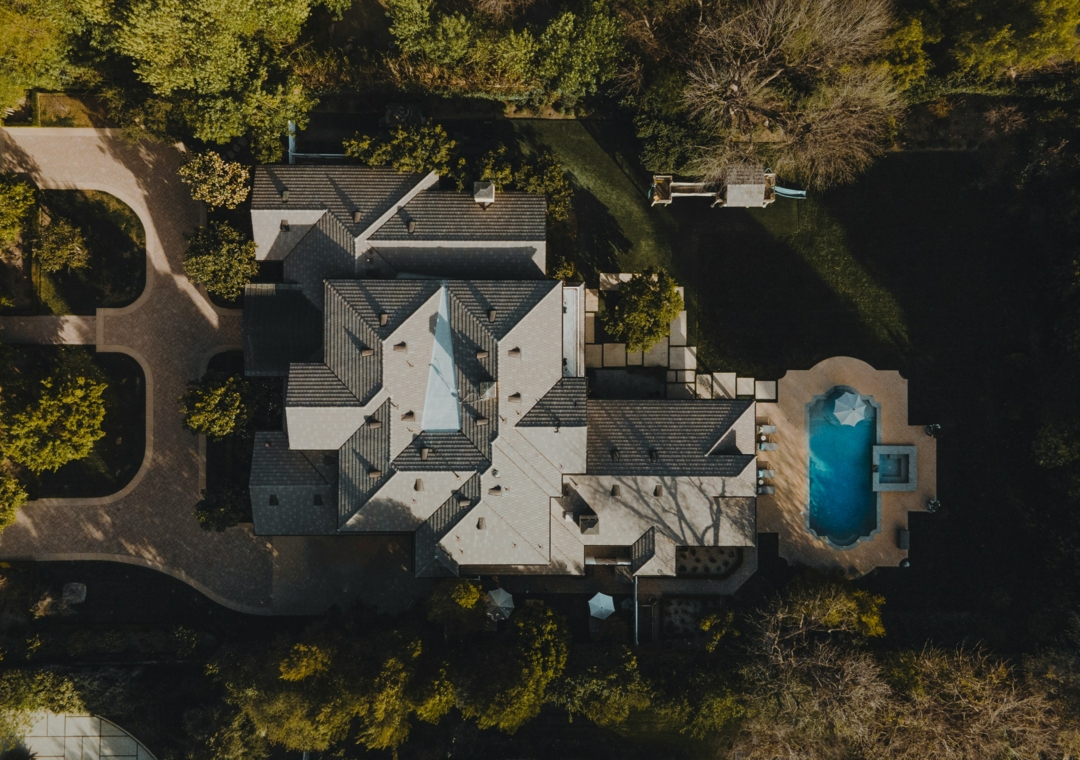 oak-motion-7vYMAVS-cKo-unsplash