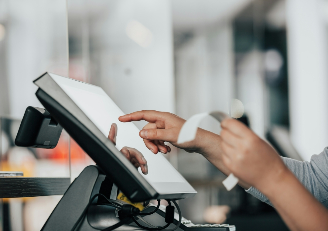 simon-kadula--gkndM1GvSA-unsplash