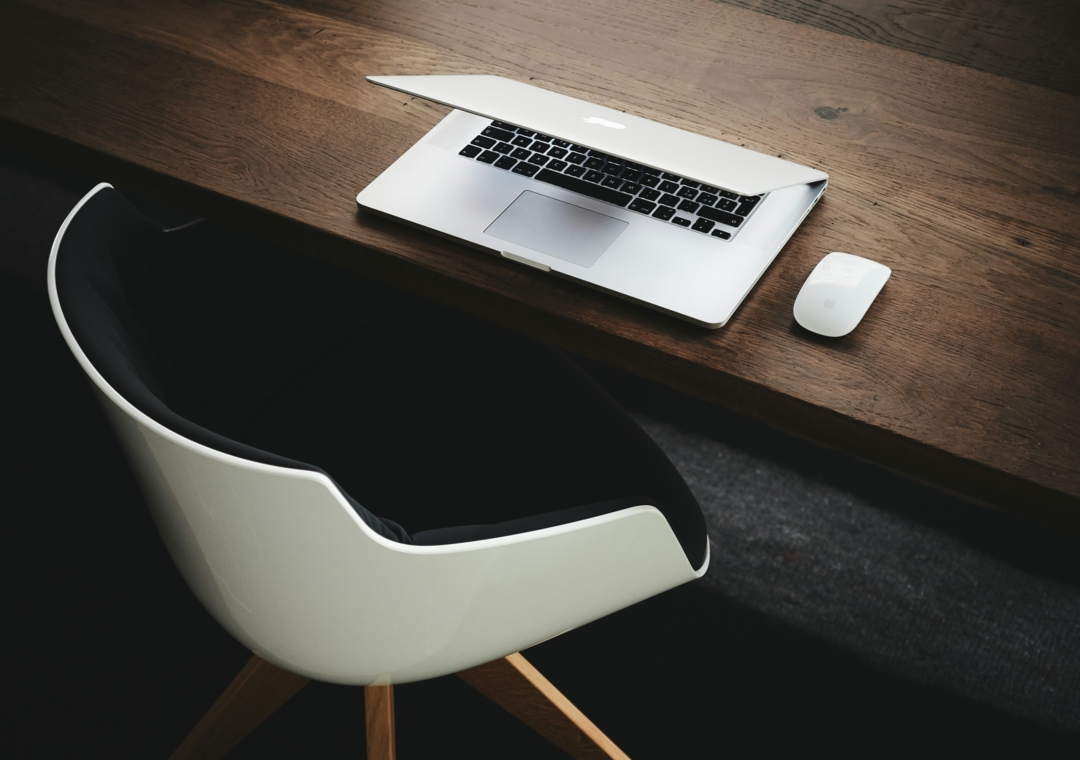 luca-bravo-9l_326FISzk-unsplash luca-bravo-9l_326FISzk-unsplash
