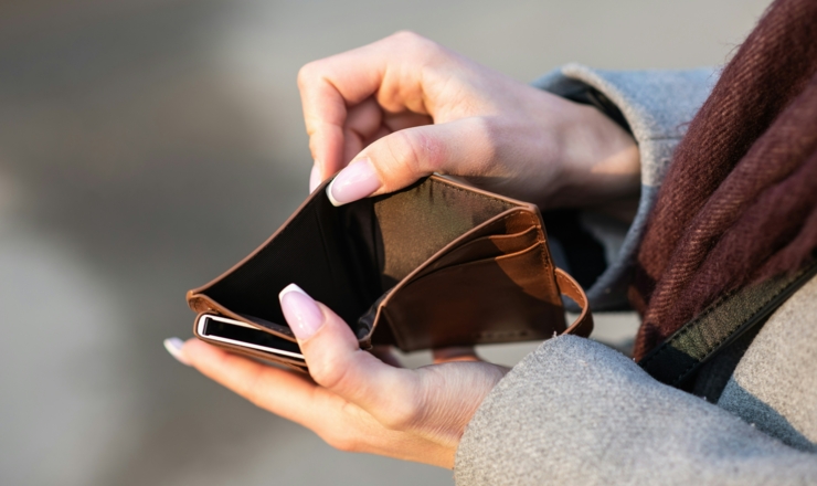 emil-kalibradov-K05Udh2LhFA-unsplash